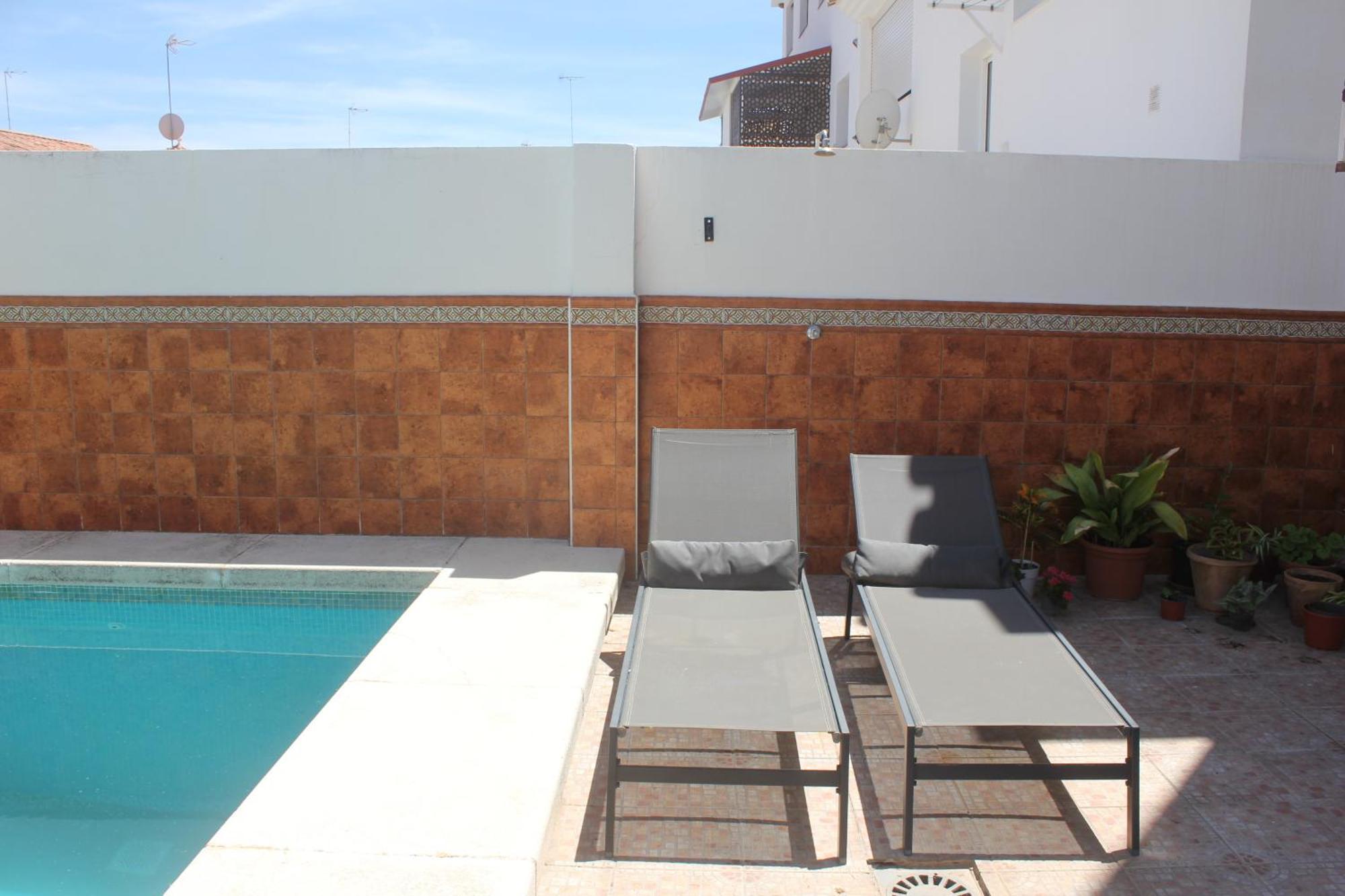Con Piscina En Ciudad Jardin Appartamento
